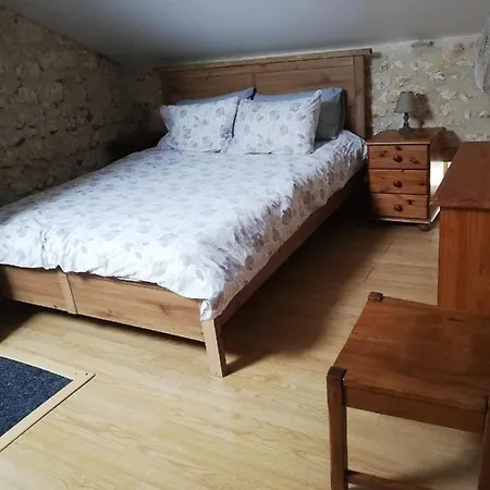 Apartment Le Buguet Saint-Antoine-Cumond