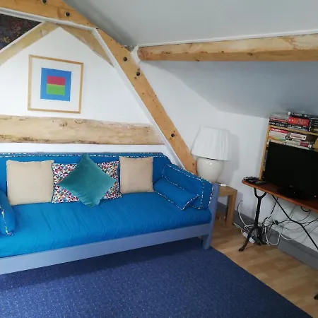 Le Buguet Apartment *